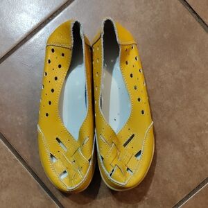 Yellow Women's Leather Loafers - 6 1/2